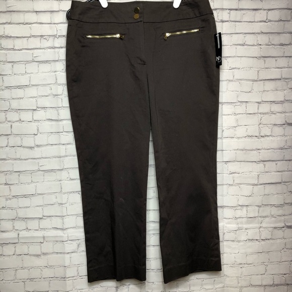 New Directions Capri Pants Chocolate Brown with Gold Size 6 - Picture 1 of 8